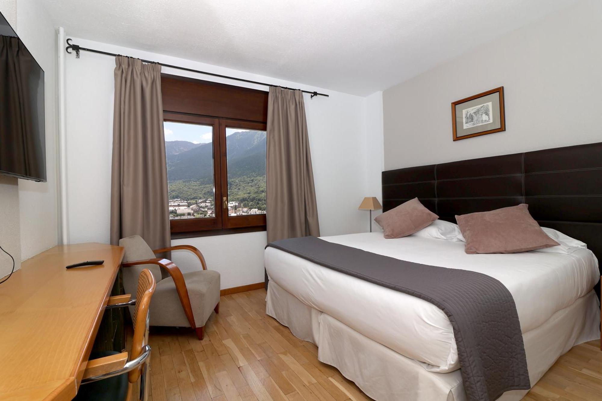 Hotel Blu Aran Vielha Luaran gambar